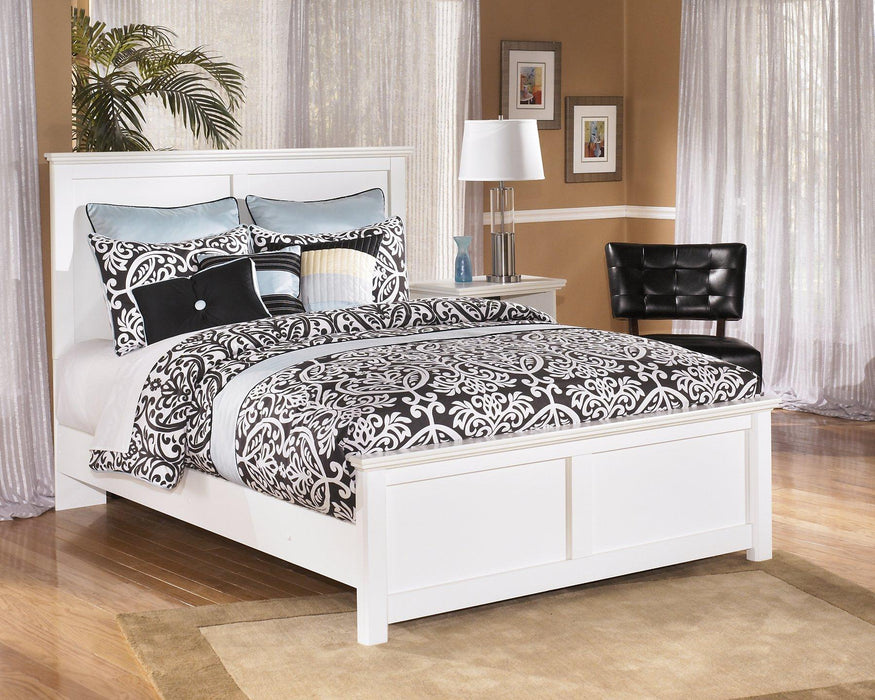 Bostwick Shoals White Queen Panel Bed with Mirrored Dresser, Chest and 2 Nightstands