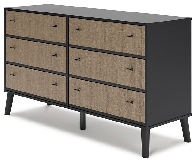 Charlang Chest of Drawers